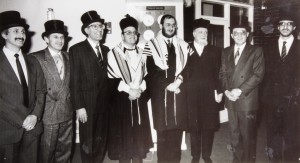 Induction of Rabbi Guttentag by Chief Rabbi Jacbobvitz